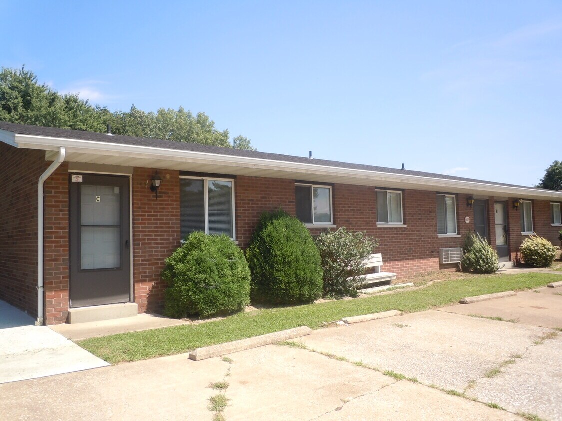 Primary Photo - 604 Patty Dr