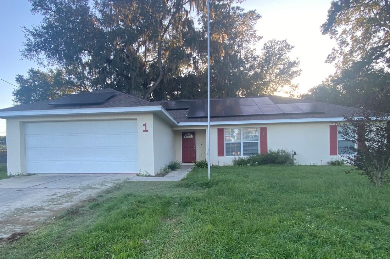 Primary Photo - 3/2 Rental With Large Fenced Backyard