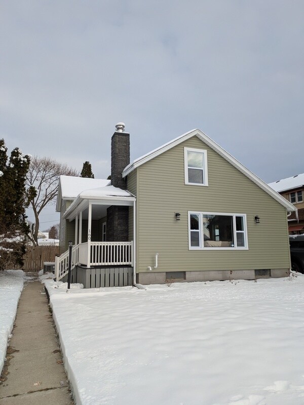 Foto del edificio - 160 Guilford St