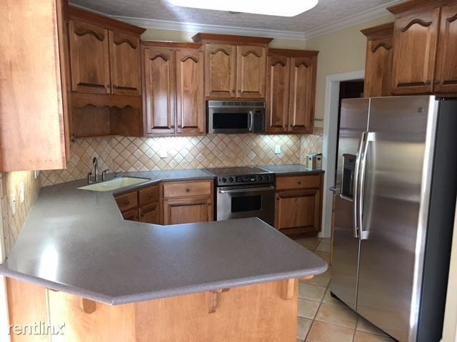 Building Photo - 4 br, 3.5 bath House - 104 White Tail Ct