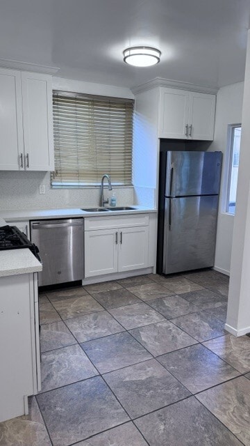 Kitchen - 11983 Walnut Ln