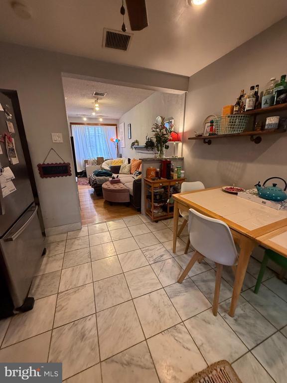 Building Photo - 740 St Albans St