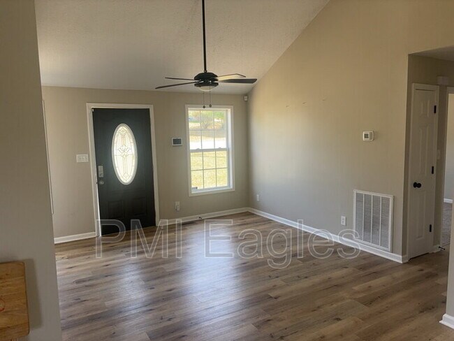 Foto del edificio - 940 Granny White Rd