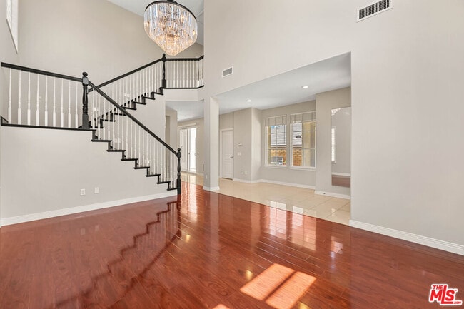 Building Photo - 1385 White Feather Ct