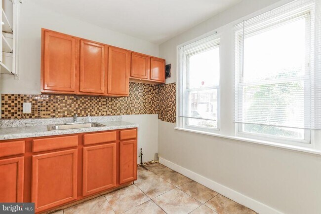 Foto del edificio - 5117 Hawthorne St