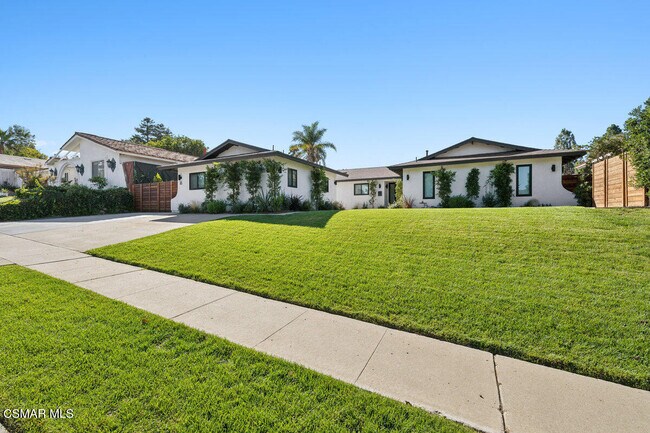 Foto del edificio - 16 Alamar St