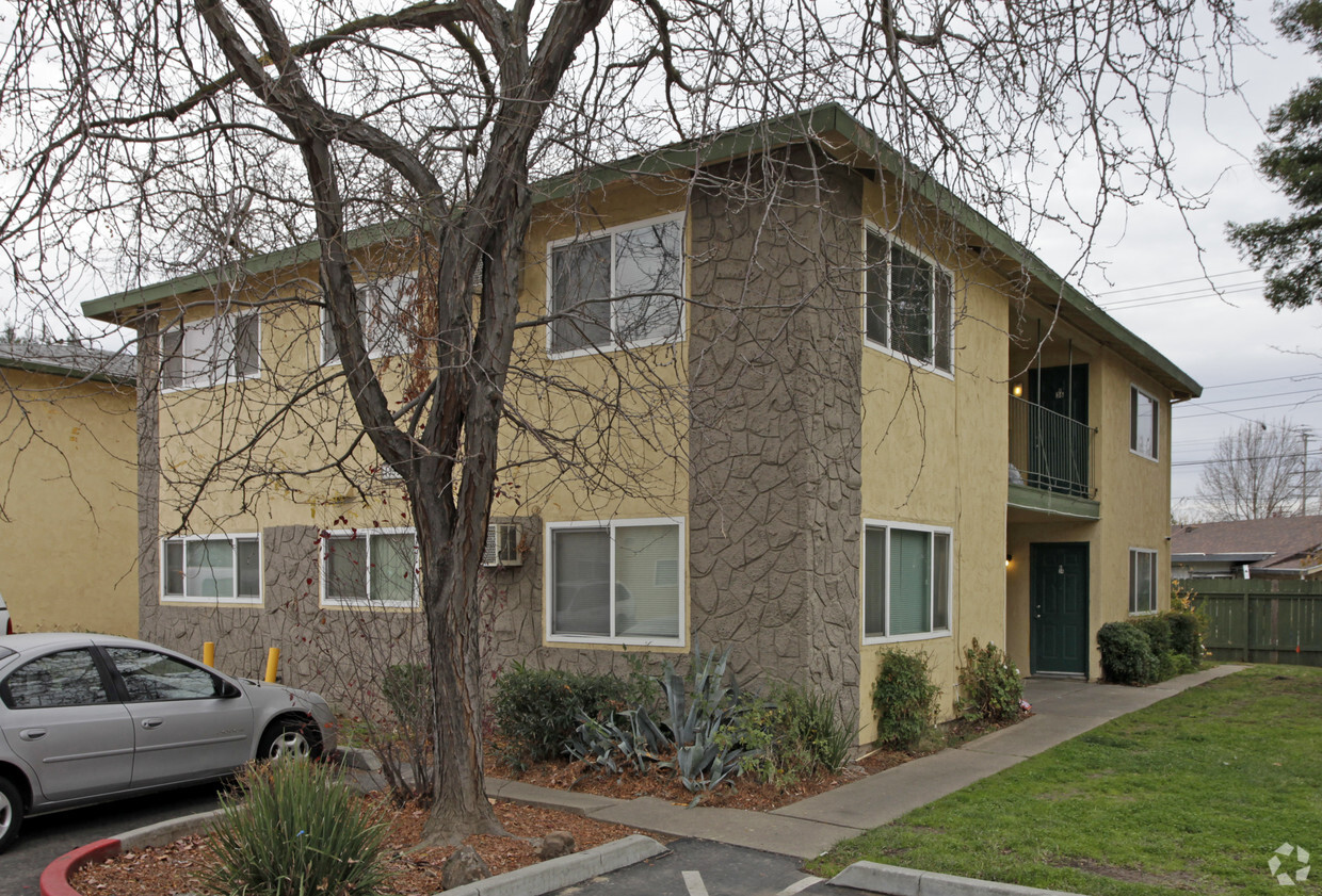 Foto principal - 4552 Ashcroft Ave