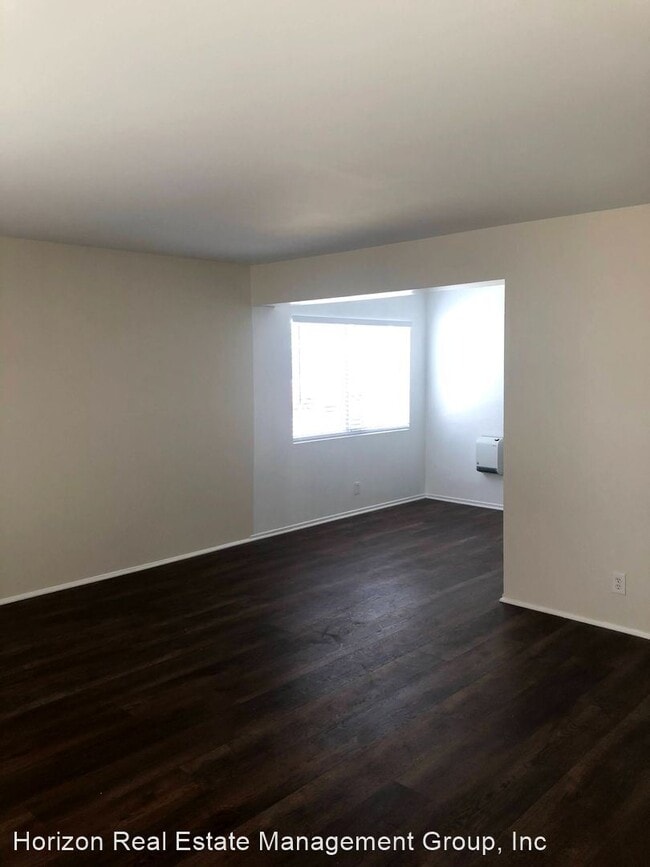 Building Photo - 12512 Cranbrook Ave