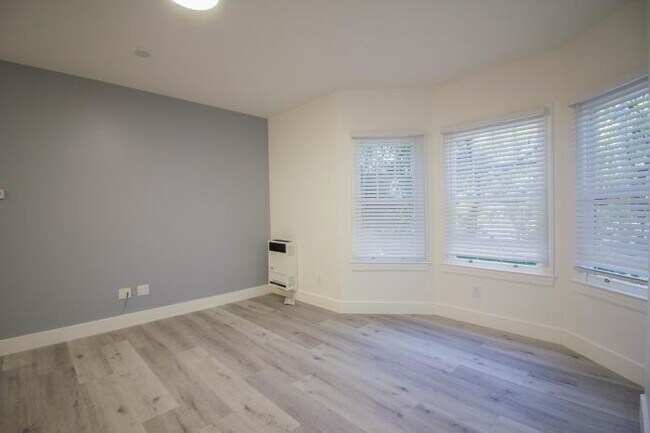Building Photo - 3 bedroom in San Francisco CA 94117