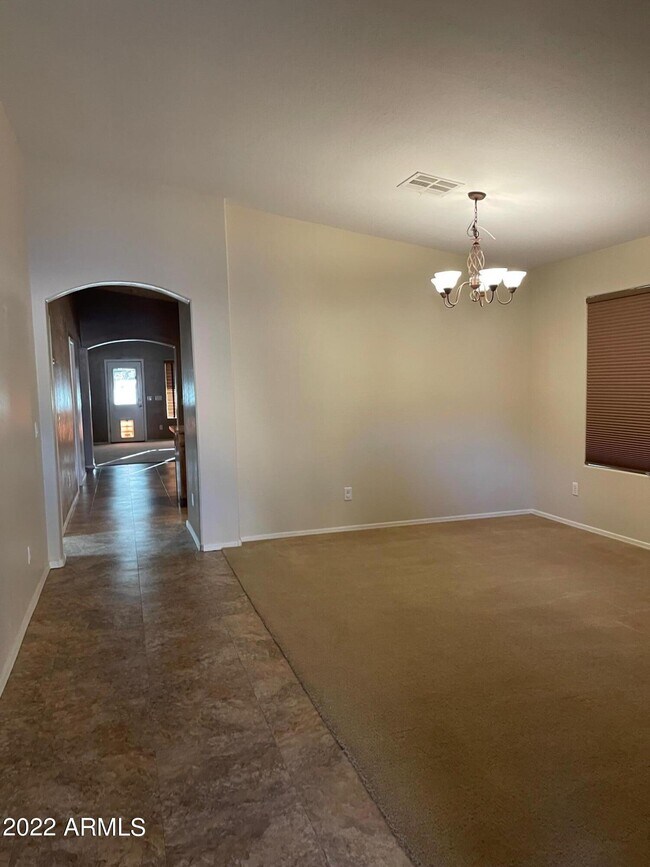 Foto del edificio - 29737 W Indianola Ave