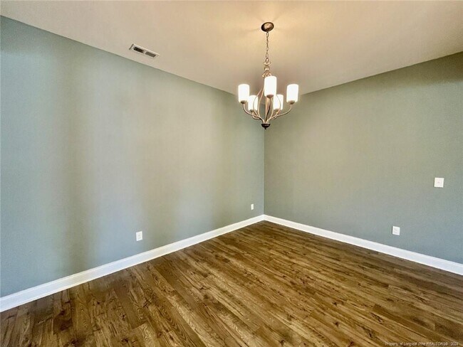 Building Photo - 512 Rempstone Ln
