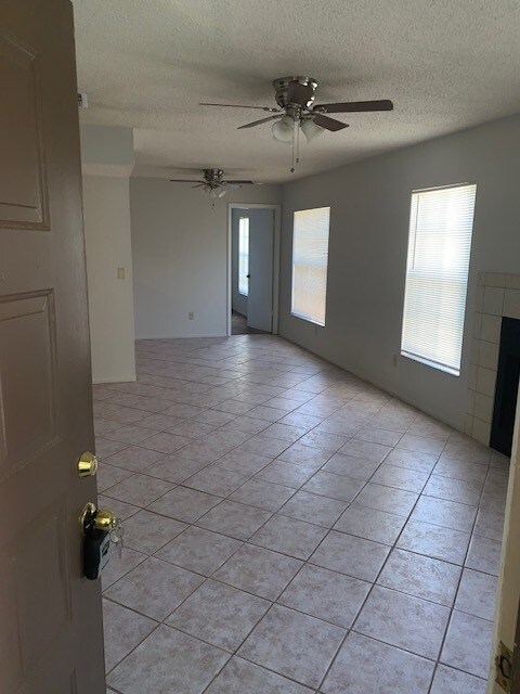 Building Photo - 3024 Bonaventure Cir