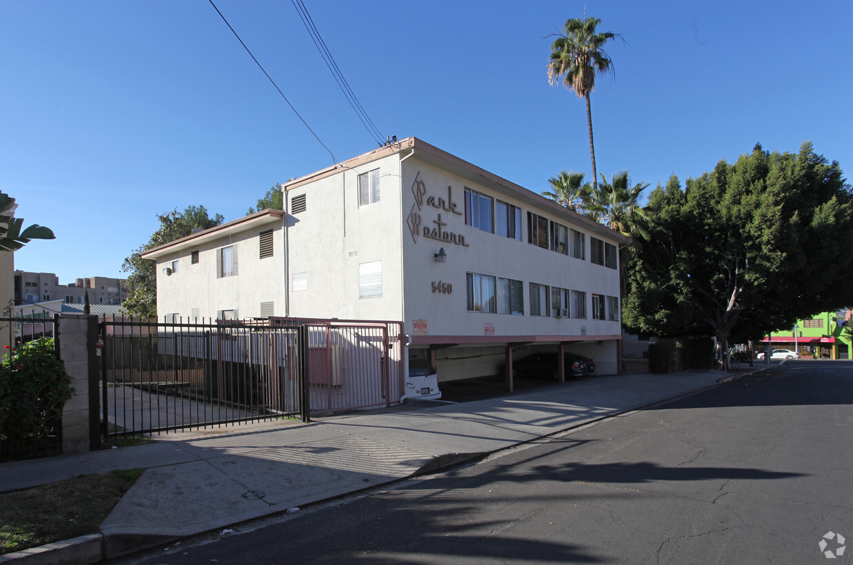 Primary Photo - Park Western Apartments