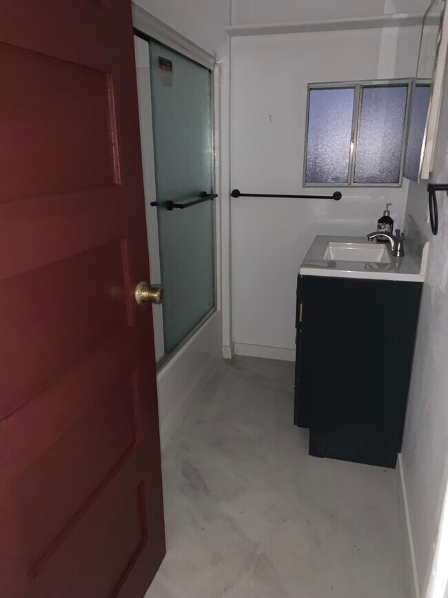 1052 S Alma Ave, Los Angeles, CA 90023 House Rental in Los Angeles