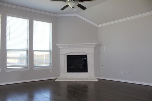 Foto del edificio - 4320 Caney Creek Cir