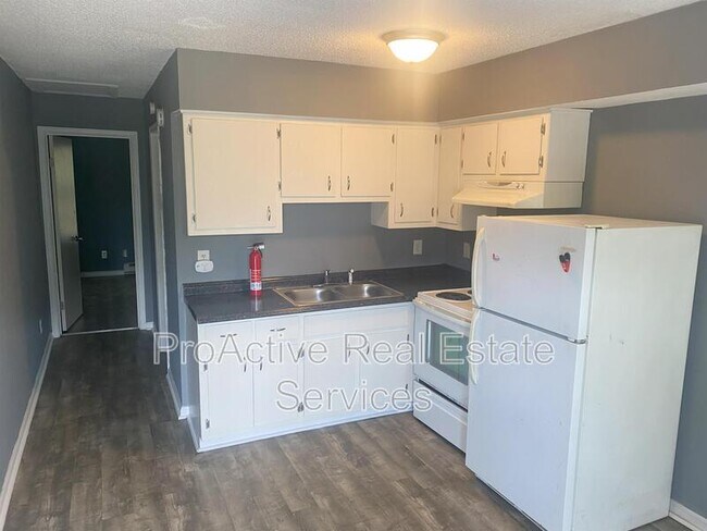 Foto del edificio - 812 W 27th St