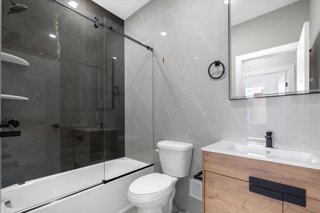 Foto del edificio - 327 69th St