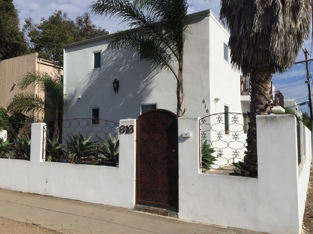 Building Photo - 616 Sunset Ave