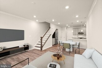 Building Photo - 43361 Radford Divide Ter