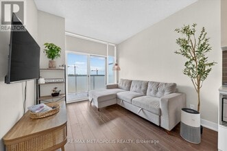 Building Photo - 7 Kenaston Gardens