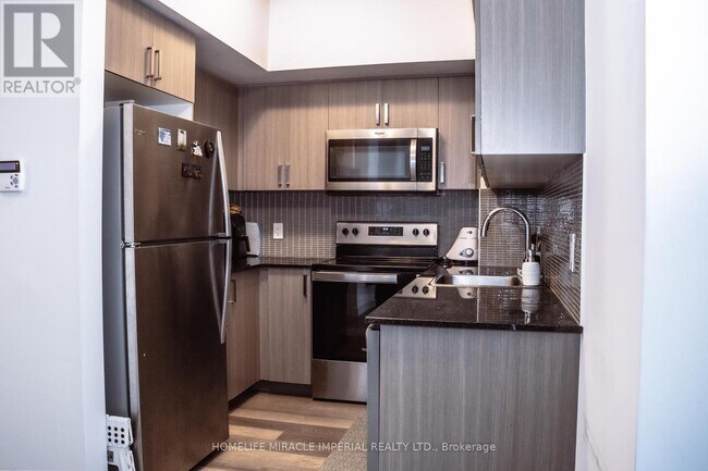 Building Photo - 1603 Eglinton Ave W