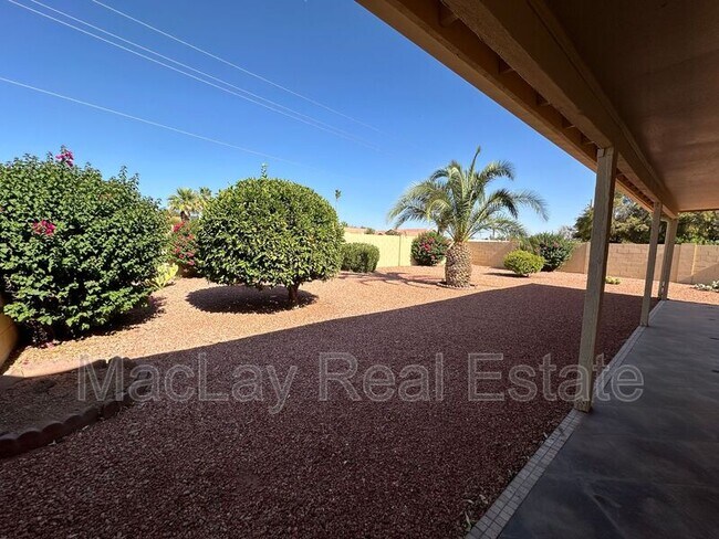 Foto del edificio - 26617 S Saddletree Dr