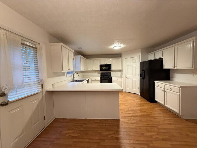 Foto del edificio - 6906 Wynmeadow Dr