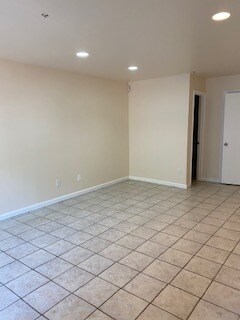 Building Photo - 4793 River Valley Way