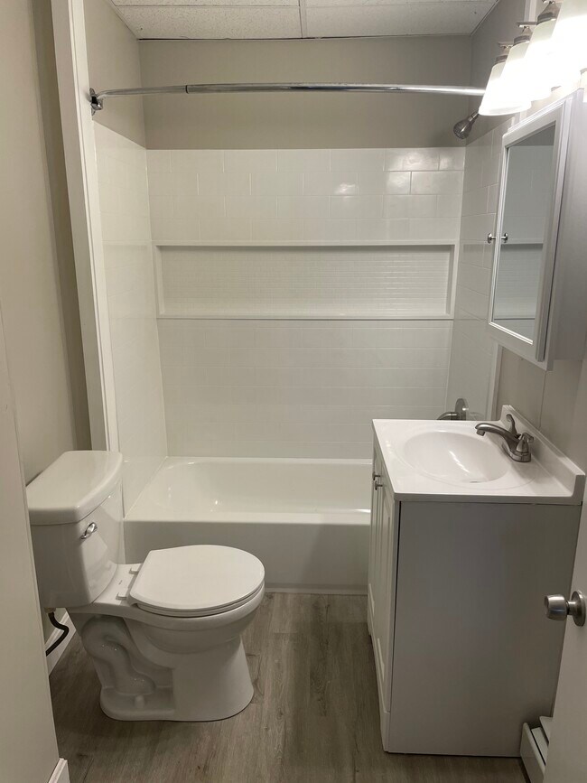 9 Ticonic St, Waterville, ME 04901 Townhome Rentals in Waterville ME