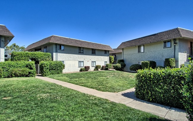 Building Photo - Anderson Meadows & Valley View Apartments