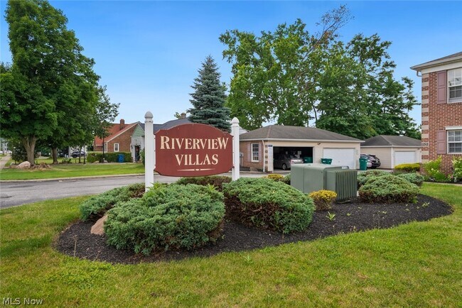 Foto del edificio - 11531 Riverview Ct