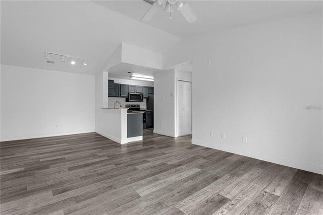 Building Photo - 7618 Pissarro Dr