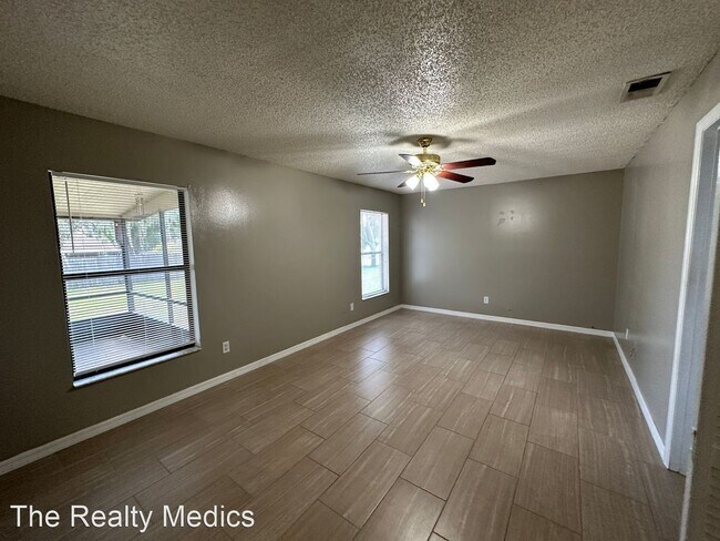 Foto del edificio - 3 br, 2 bath House - 957 Treadway Dr