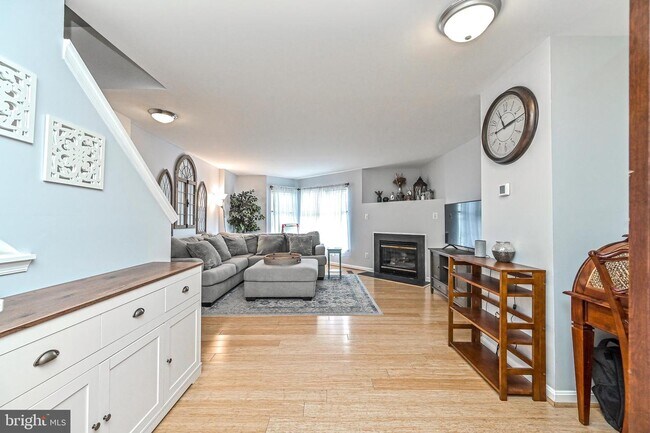 Foto del edificio - 13726 Denham Way