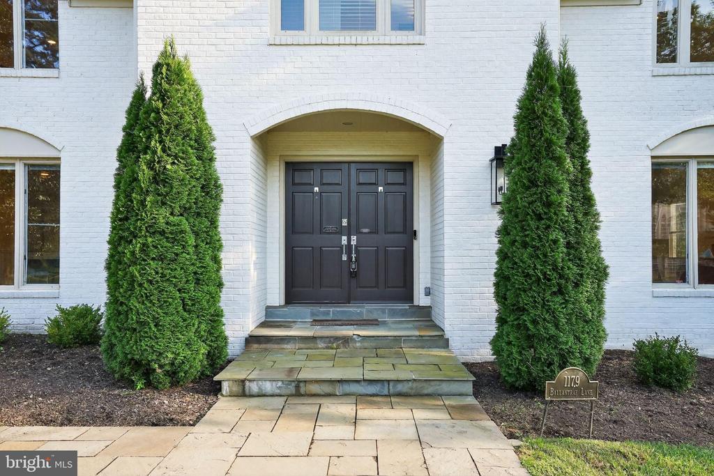 Foto principal - 1179 Ballantrae Ln