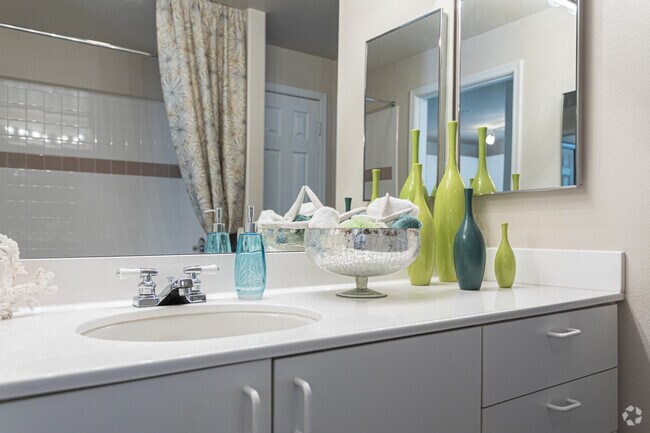 1HAB, 1BA - Essex - Sterling Village Apartments