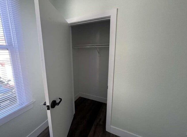 Interior Photo - 732 E. Santa Clara St.