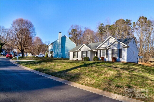 Building Photo - 771 Rebecca Jane Dr