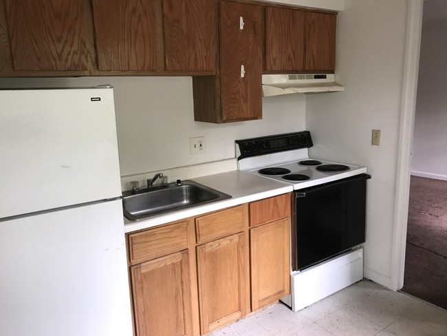 Interior Photo - 2618 Harrison Ave