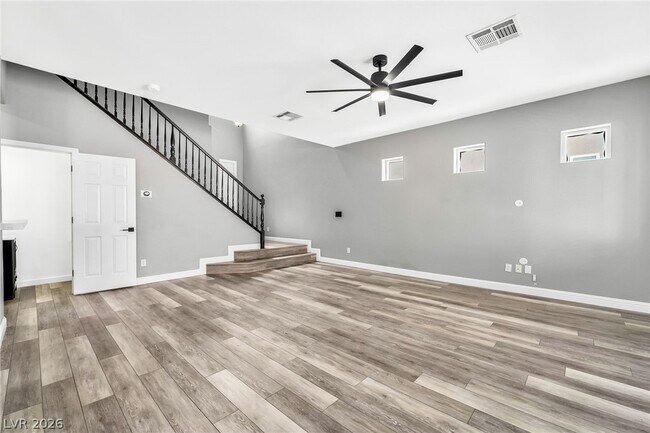 Building Photo - 9754 Thistle Dew Ave