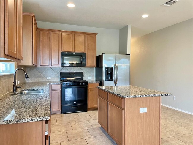 Building Photo - 2032 Cliffbrake Wy