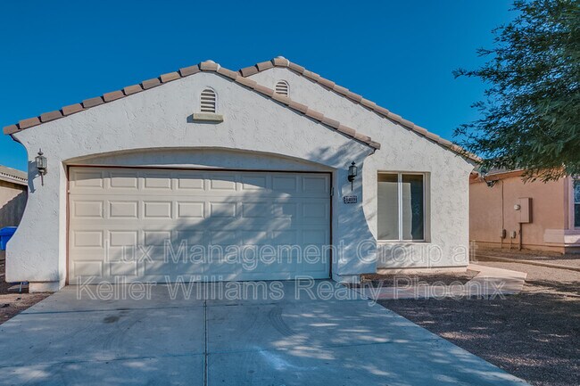 Building Photo - 5409 S 10th Ave