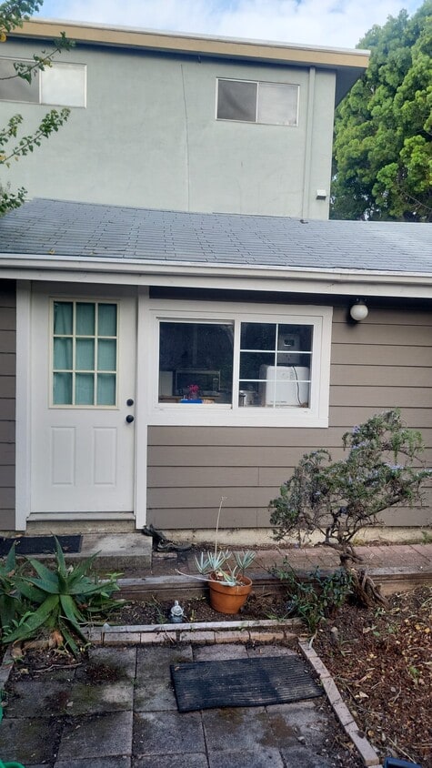 Foto principal - 2298 Ashby Ave