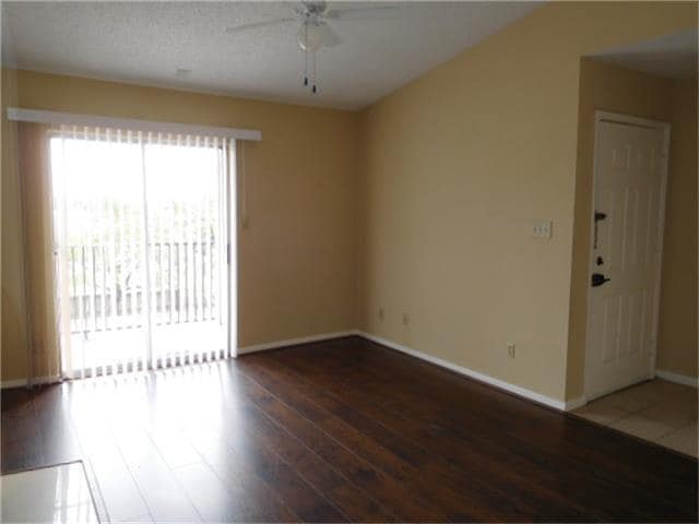 Foto del edificio - 2121 Hepburn St