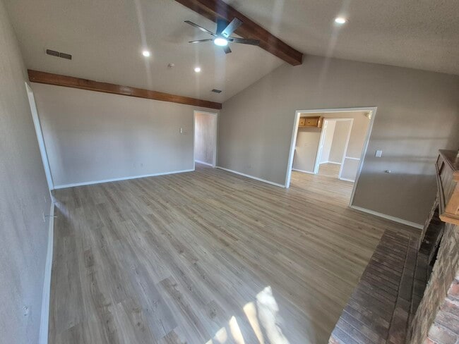 Building Photo - 5209 95th St