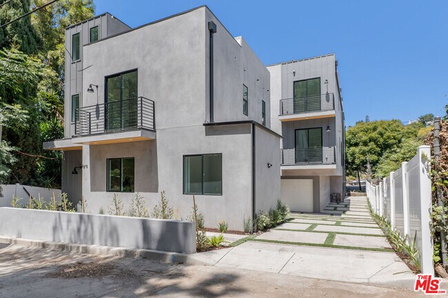 Building Photo - 1821 Ashmore Pl