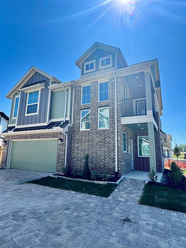 Foto del edificio - 1210 Shaded Rock Dr