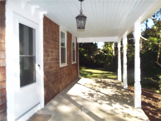 Building Photo - 46 Carr Ln