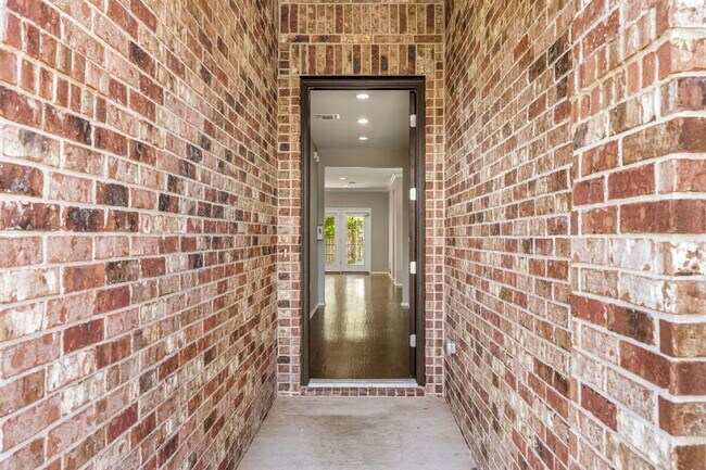 Building Photo - 1517 Gautami Dr