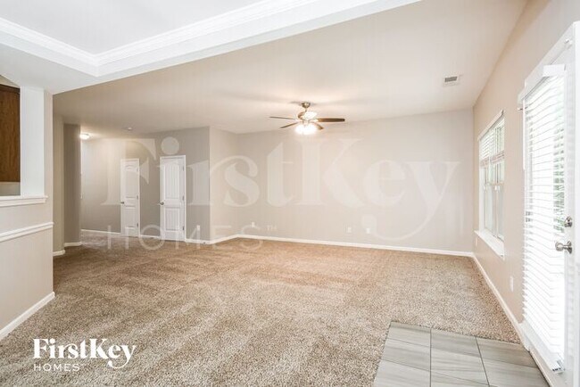 Building Photo - 310 Alcovy Way